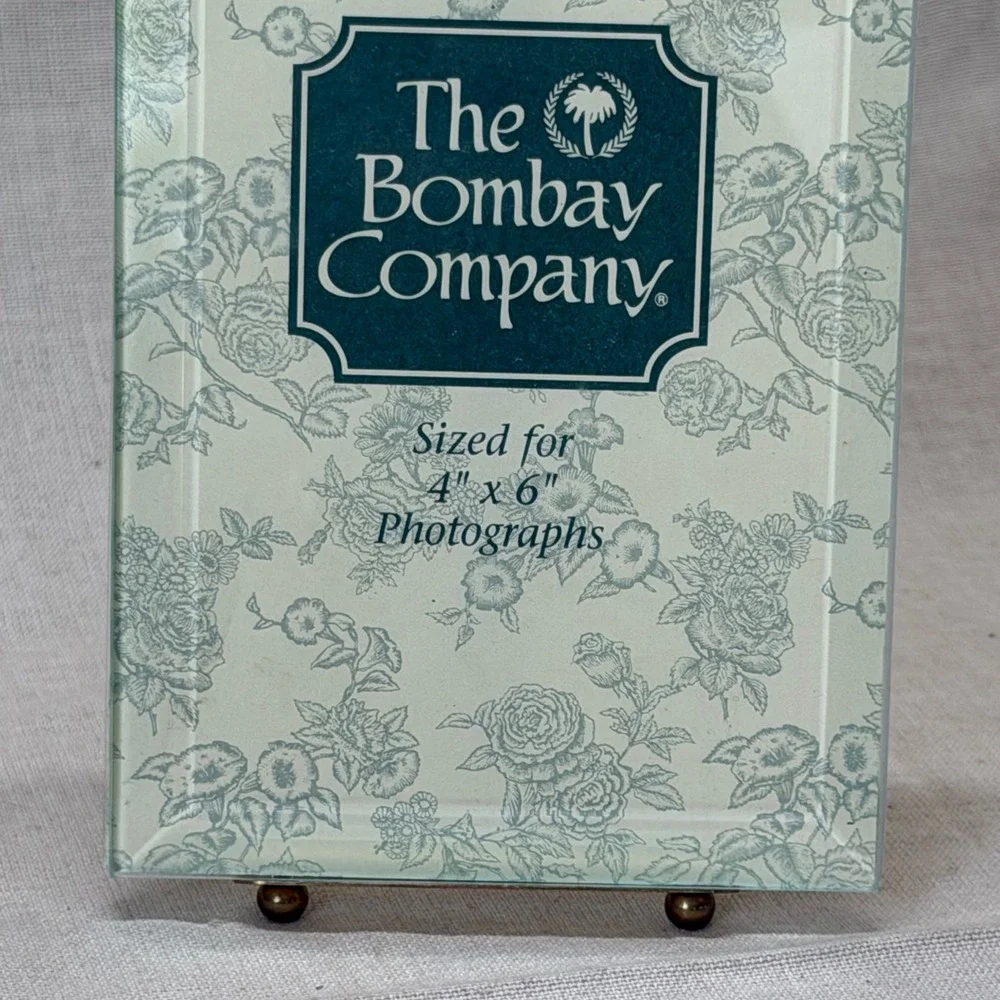 Vintage Glass Picture Frame 4x6 Gold Crest Beveled Tabletop Photo Frame